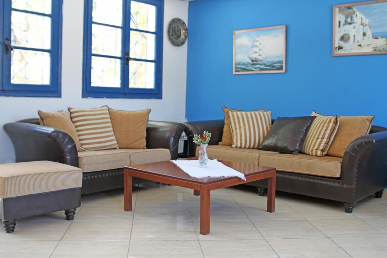 St George Studios & Apartments Batsi  Luaran gambar