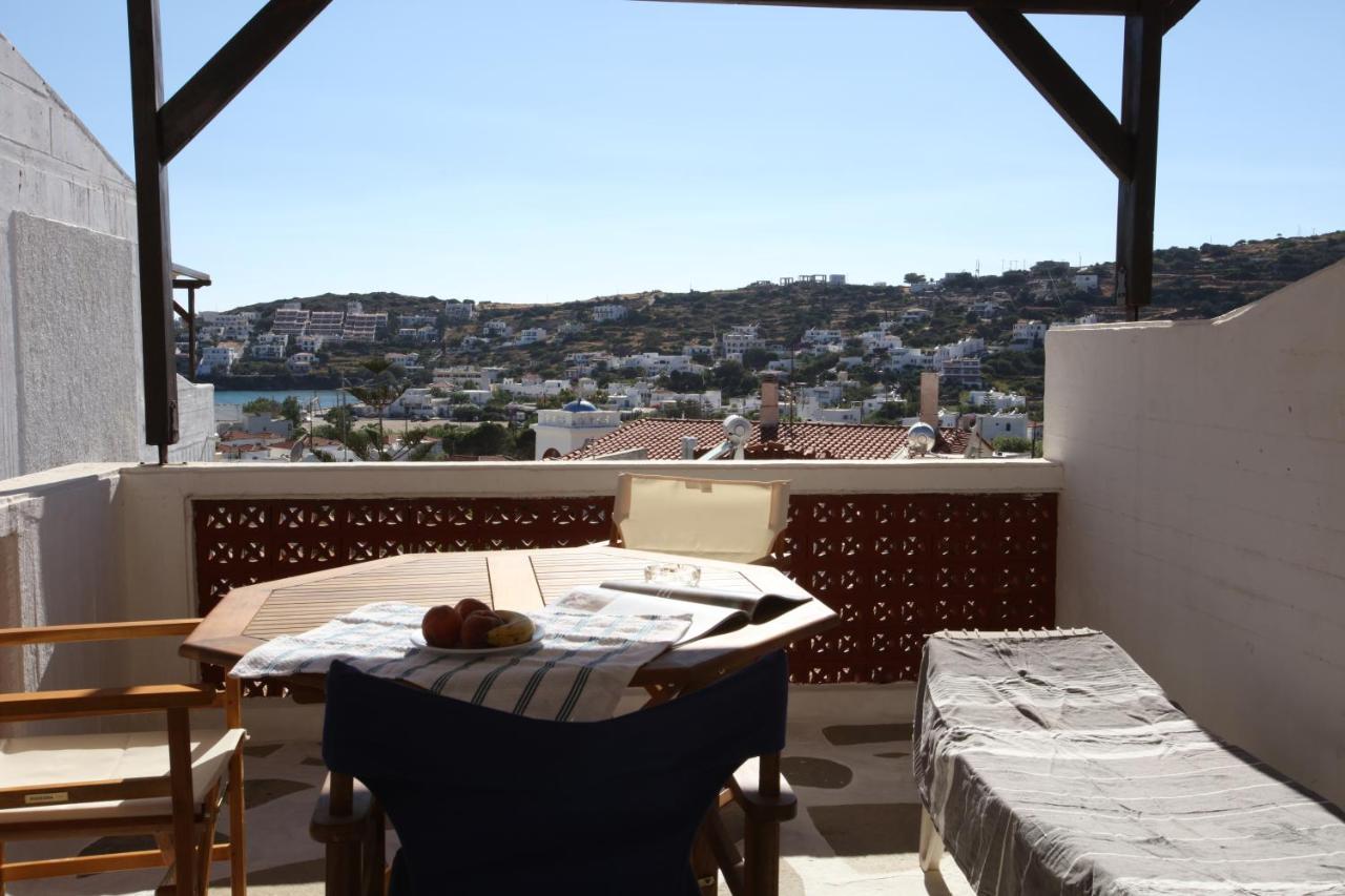 St George Studios & Apartments Batsi  Luaran gambar