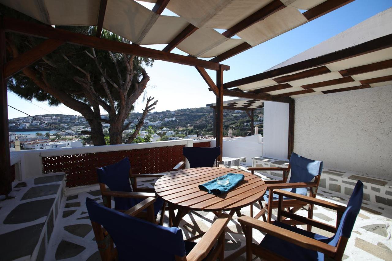 St George Studios & Apartments Batsi  Luaran gambar