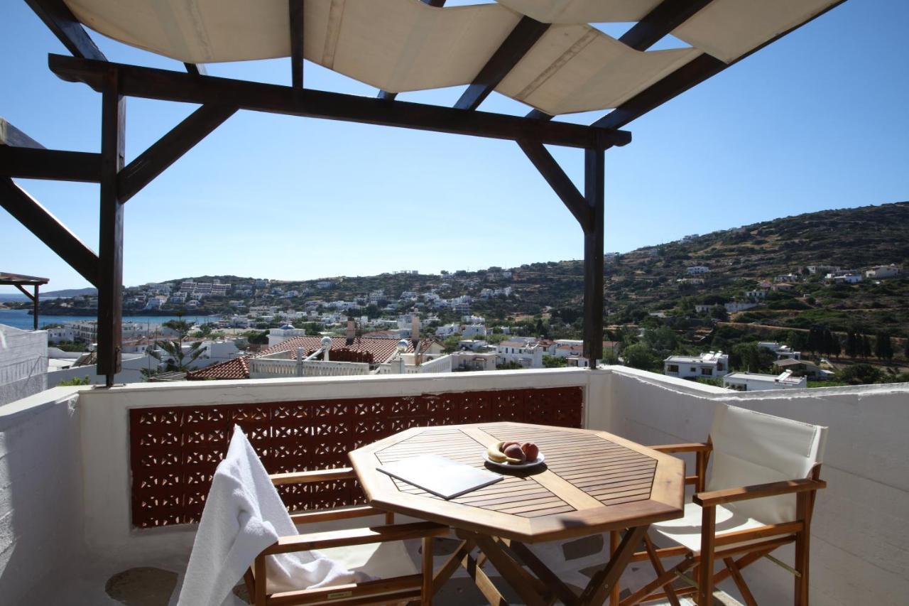 St George Studios & Apartments Batsi  Luaran gambar